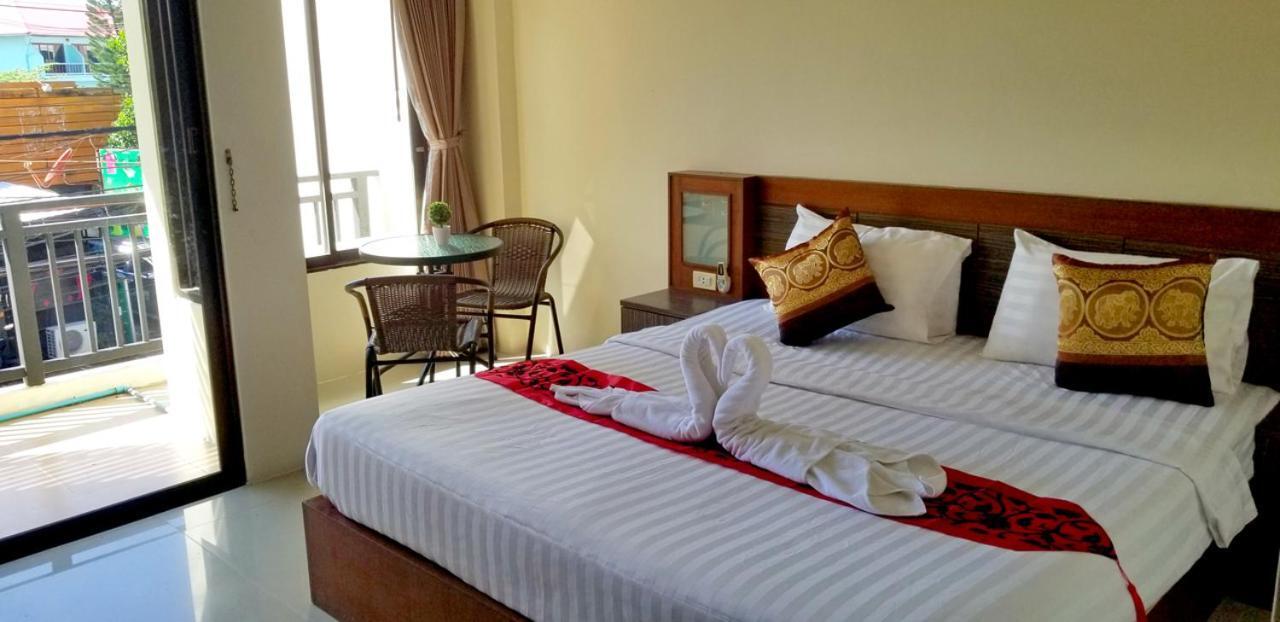 Kanpai Hotel Patong Extérieur photo